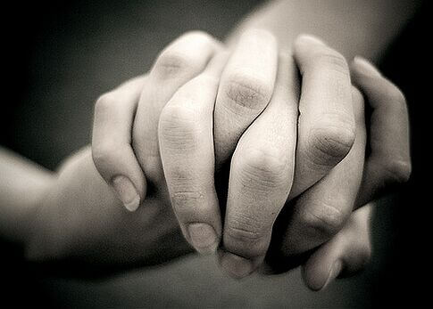 Homens e mulheres têm que viver juntos na&nbsp;terra